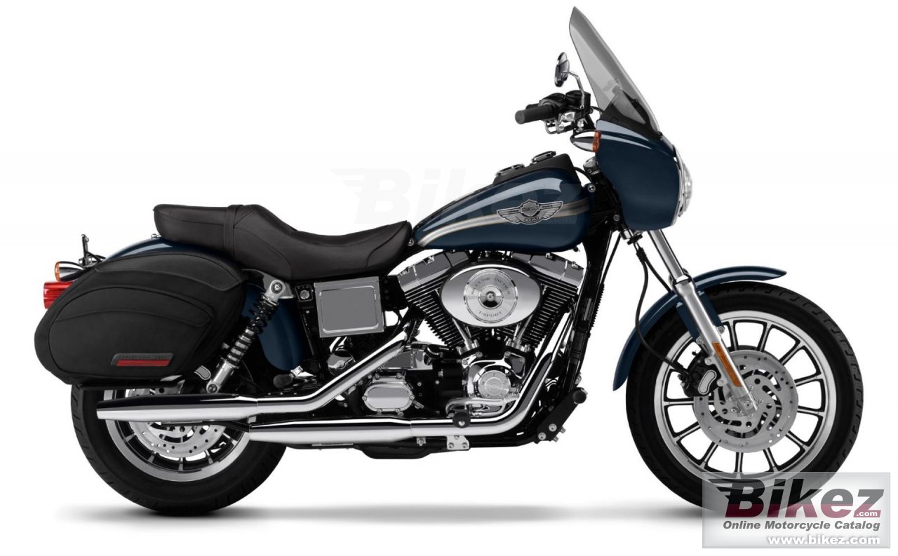 Big Davidson. Published with permission. fxdxt dyna super glide t-sport picture and wallpaper from Bikez.com